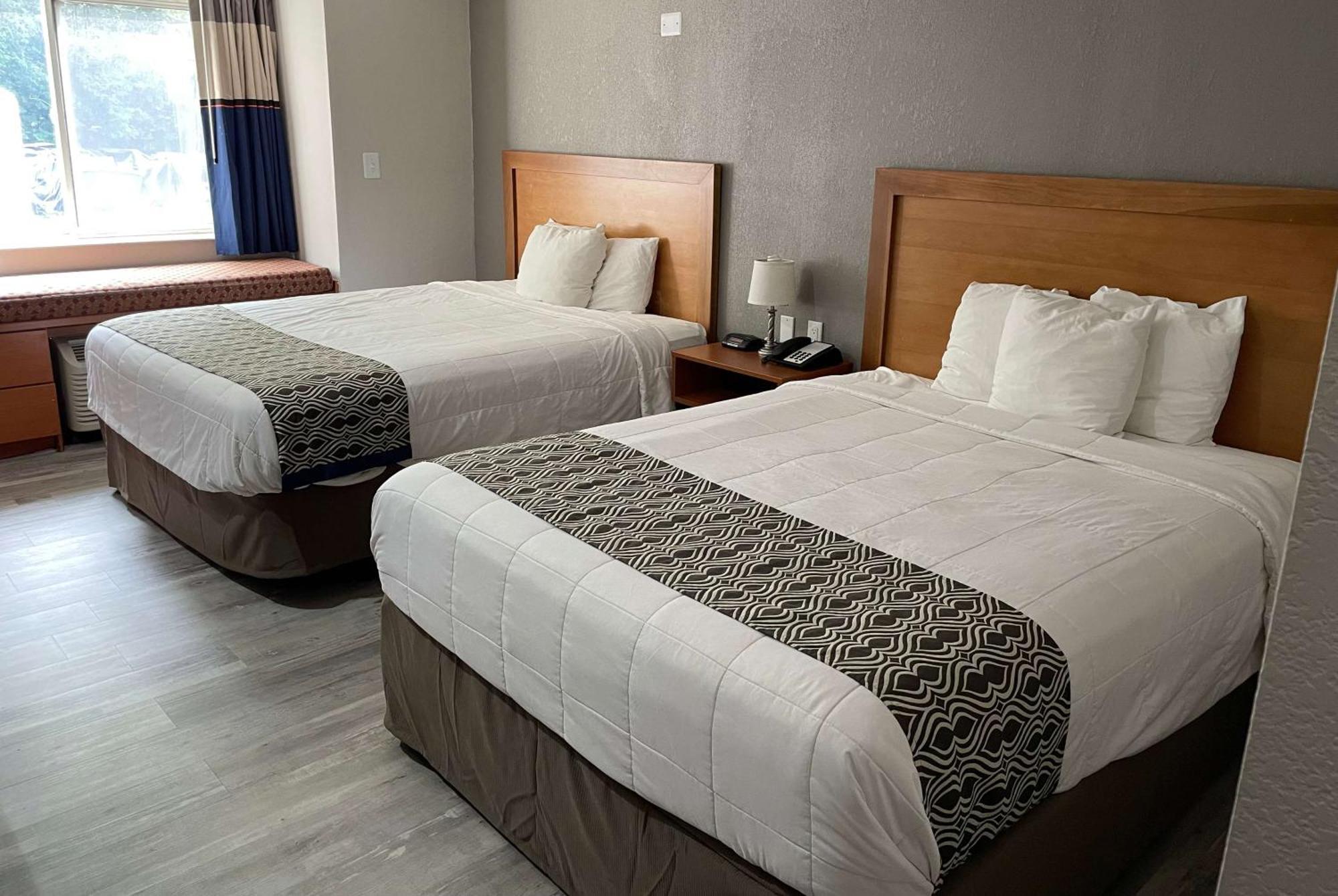 Microtel & 2* Newport News