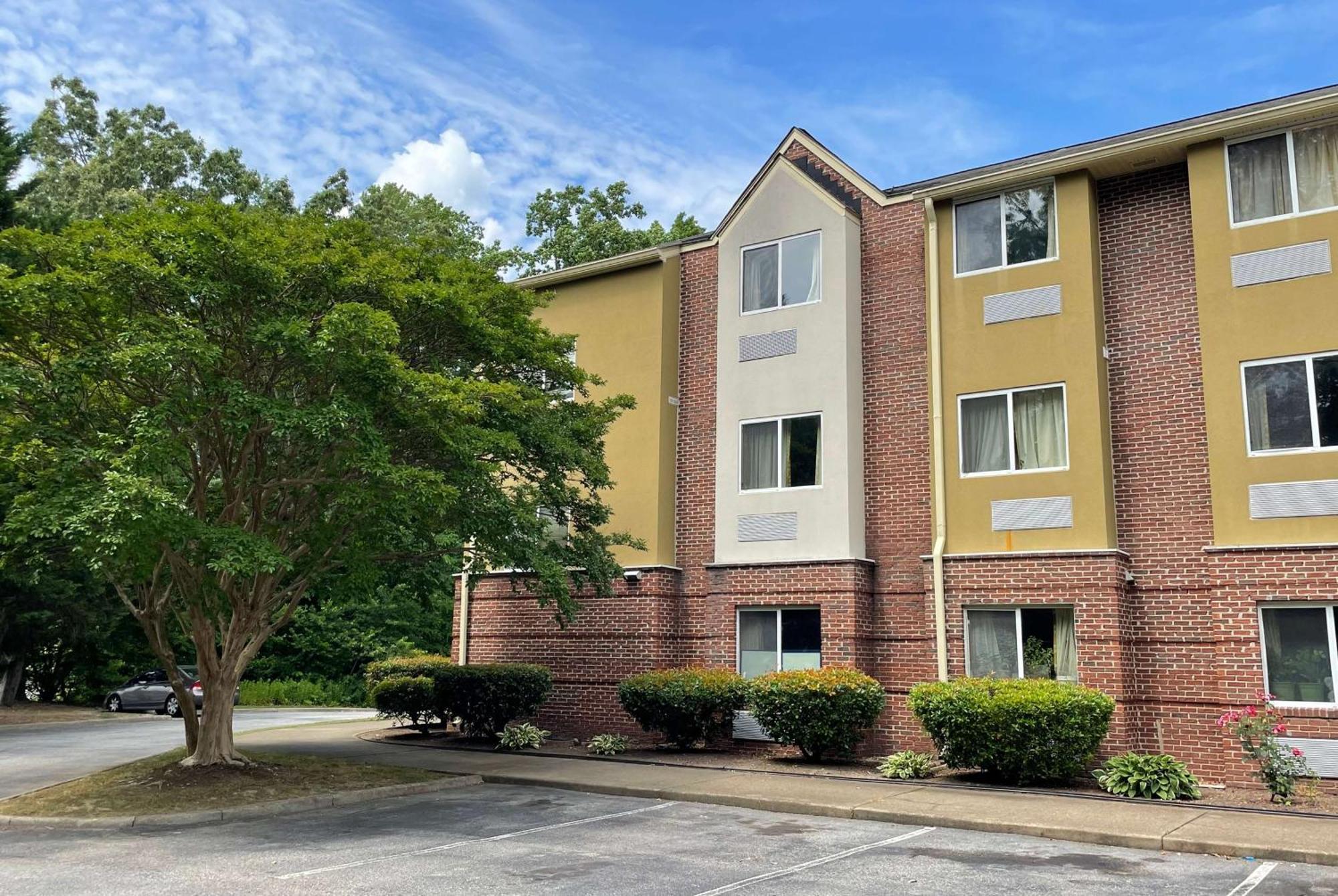 Microtel & Newport News