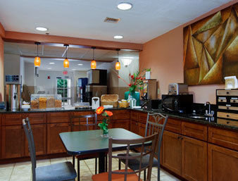 Microtel & Hotel Newport News