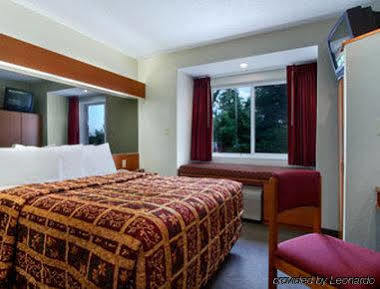 Microtel & 2*