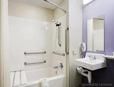 Microtel & 2* Newport News